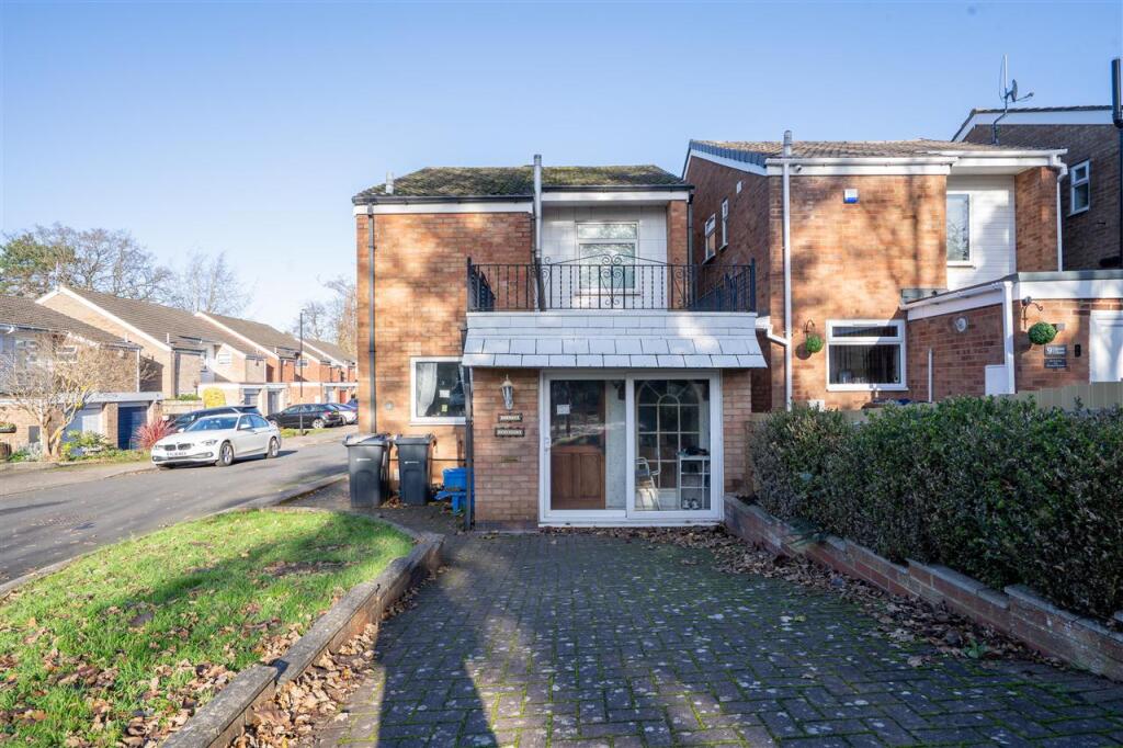 Main image of property: Dove Close, Birmingham