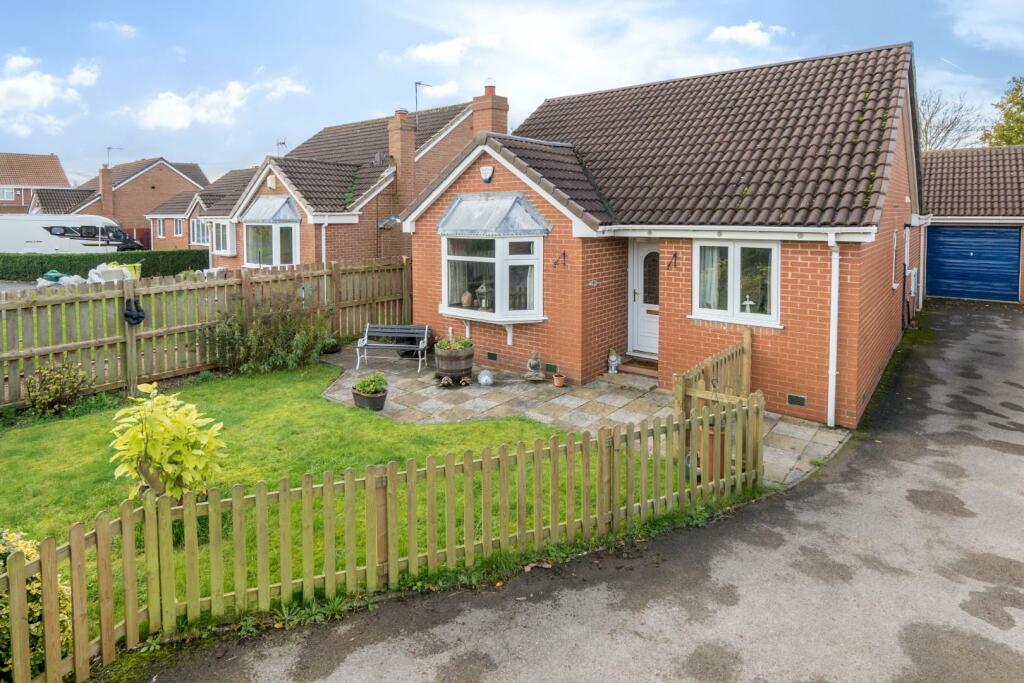 2 bedroom detached bungalow for sale in The Brambles, Thorpe Willoughby