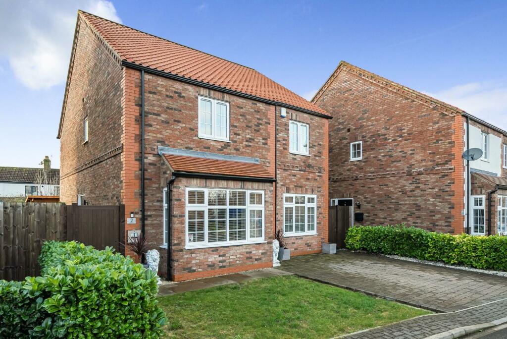 4 bedroom detached house for sale in Chapel Close, Hambleton, Selby, YO8