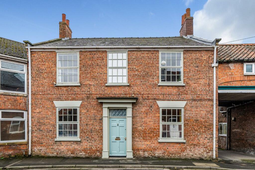 3 bedroom town house for sale in Millgate, Selby, YO8 3LD, YO8