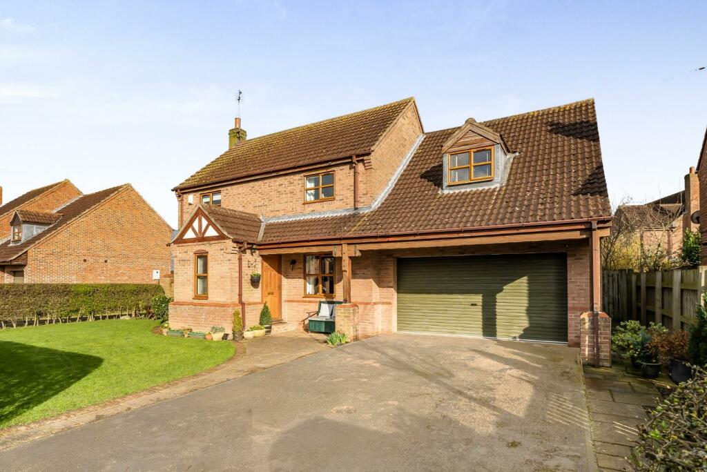 5 bedroom detached house for sale in Back Lane, North Duffield, Selby,, YO8