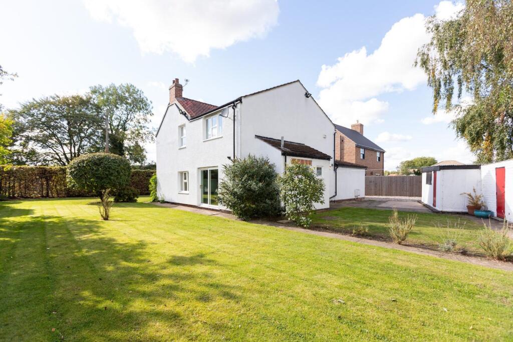 Main image of property: Hull Road, Hemingbrough, Selby