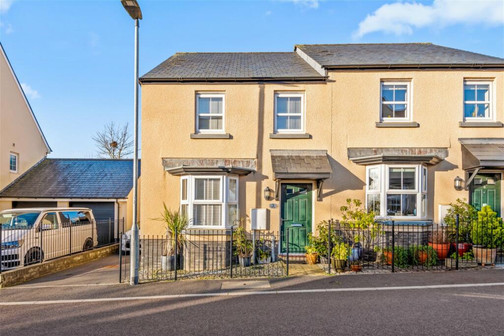 3 bedroom semidetached house for sale in Brixton, Devon, PL8