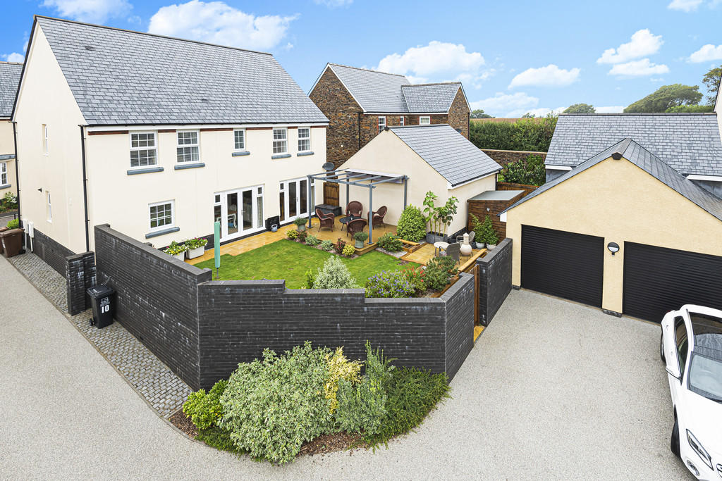 5 bedroom detached house for sale in Daisy Park, Brixton, Plymouth, PL8