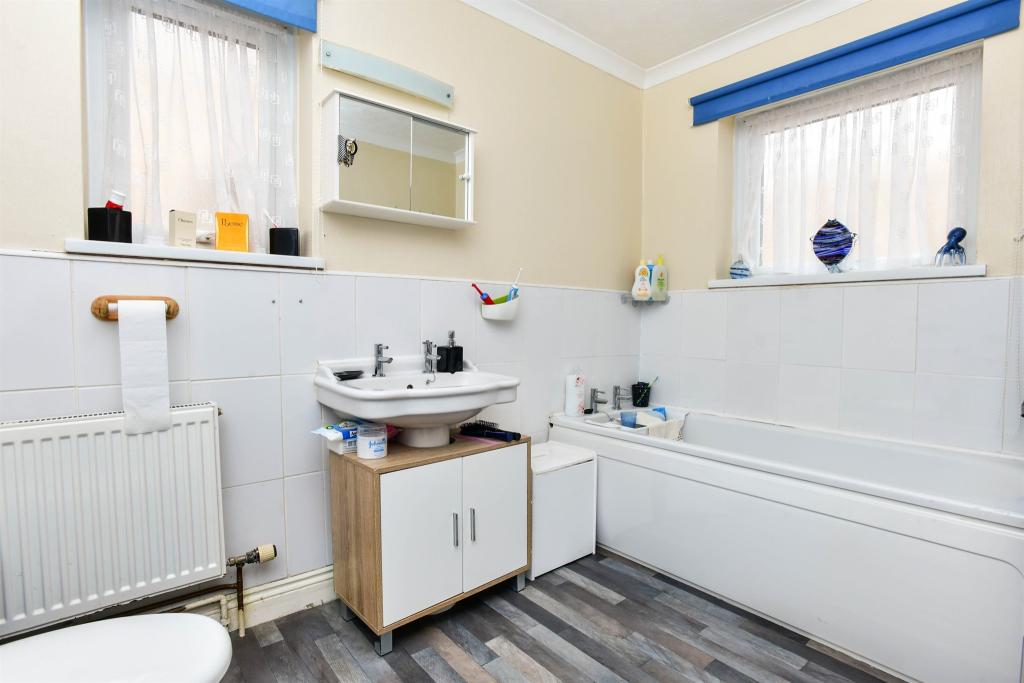 3 bedroom terraced house for sale in Admiralty Street ...