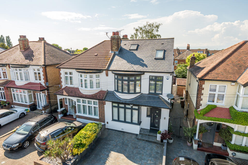 Main image of property: Wellington Avenue, Worcester Park, Surrey, KT4
