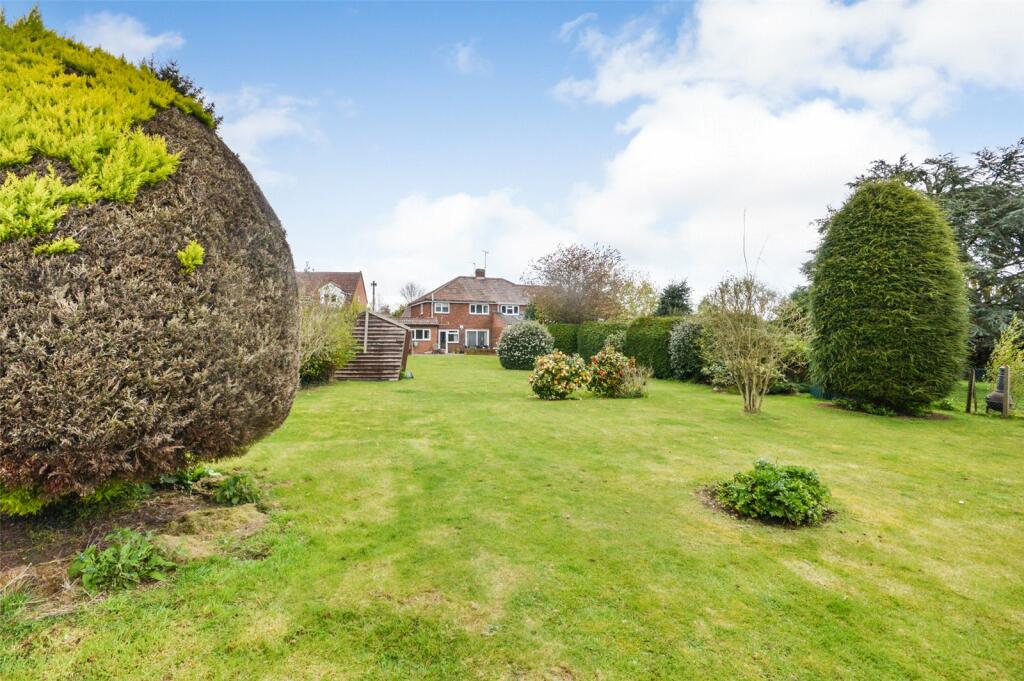 3 bedroom semidetached house for sale in Hallingbury Close, Little Hallingbury, Essex, CM22