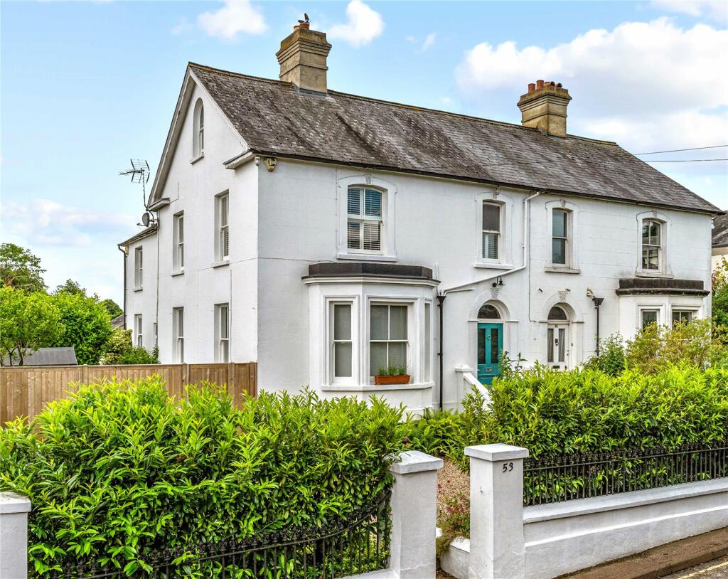 5 bedroom semidetached house for sale in Chapel Hill, Stasnsted