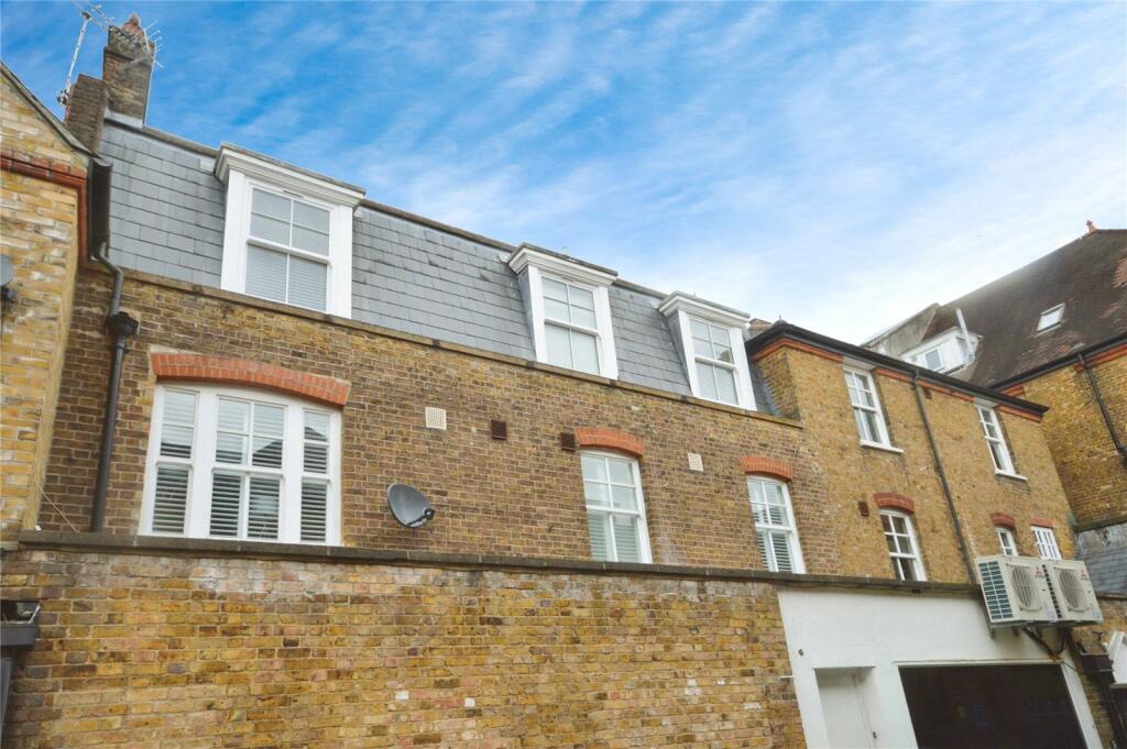 Main image of property: South Street, Bishops Stortford, Hertfordshire, CM23