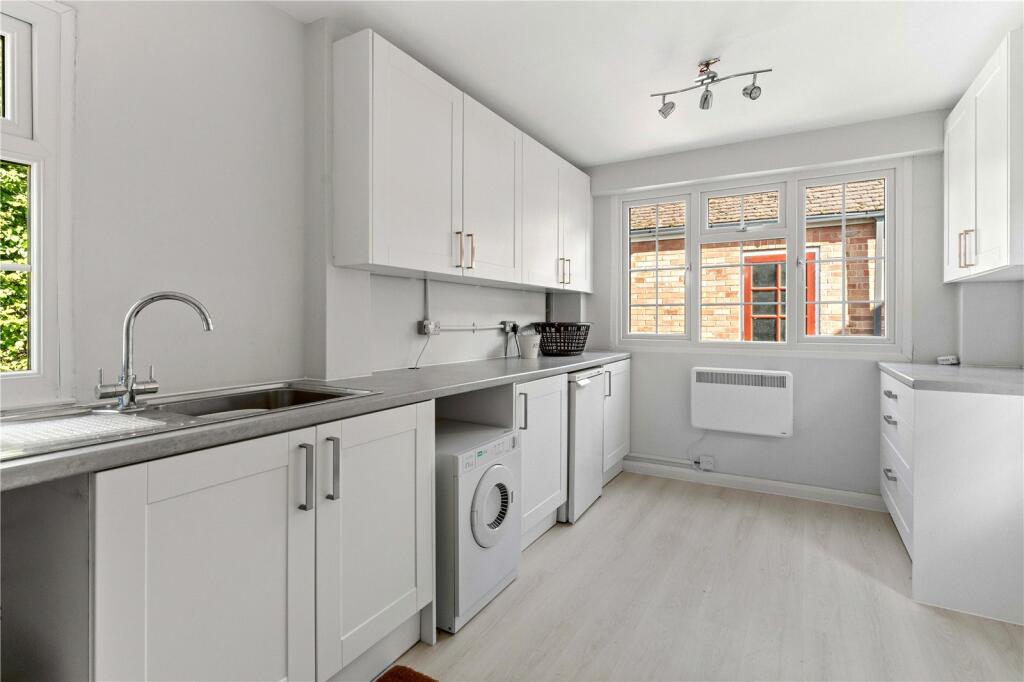 Additional property image - Broad Street Green, Hatfield Broad Oak, Essex, CM22
