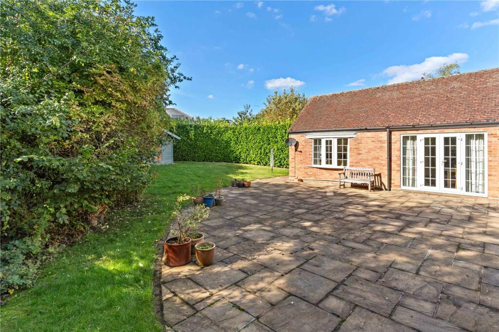 Additional property image - Broad Street Green, Hatfield Broad Oak, Essex, CM22