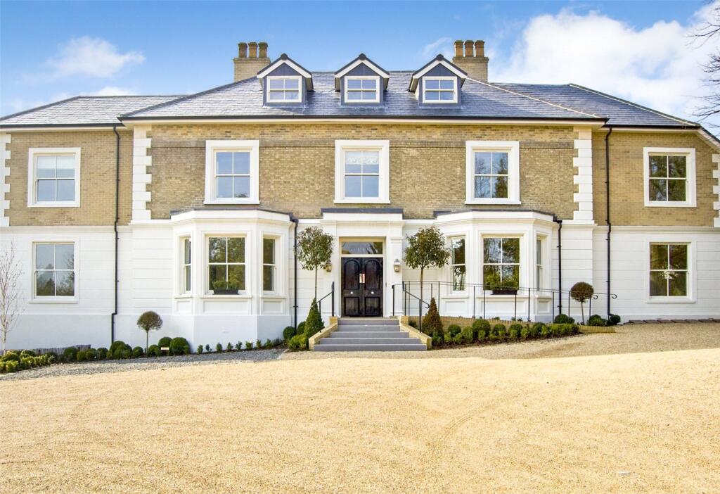Main image of property: Chantry Road, Bishops Stortford, Hertfordshire, CM23