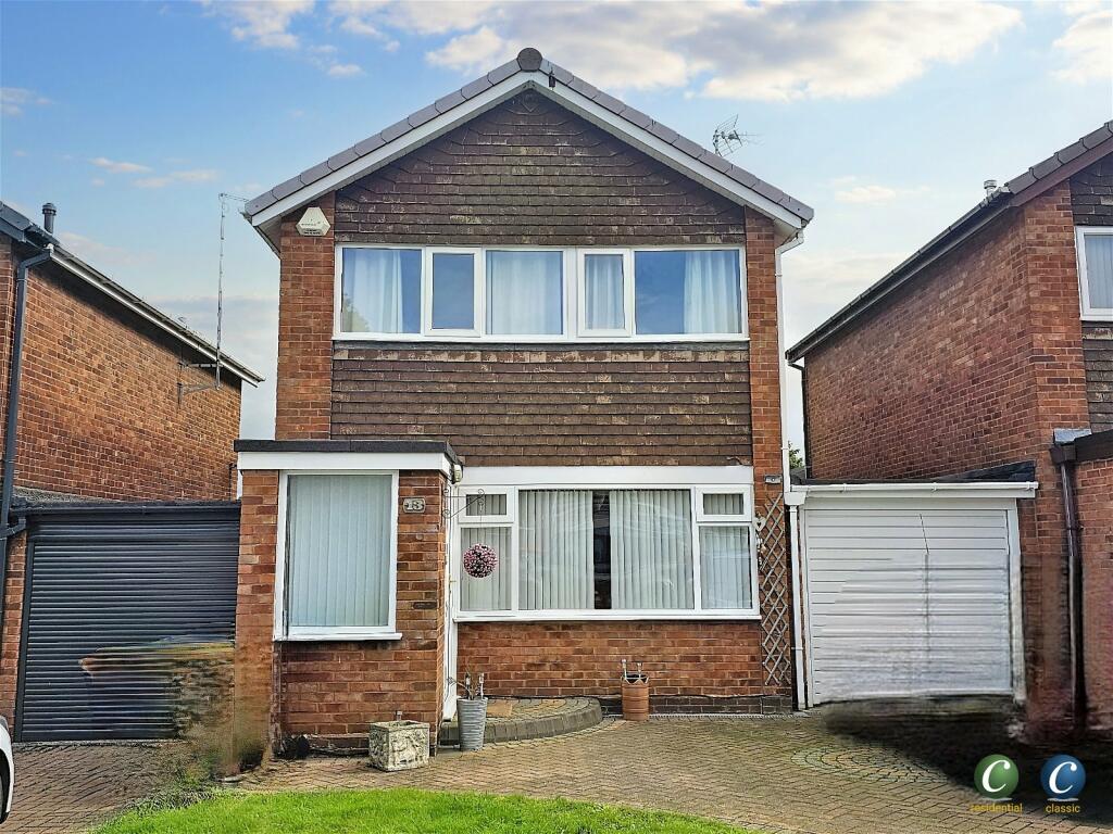 3 bedroom link detached house for sale in Foxglove Close, Etchinghill