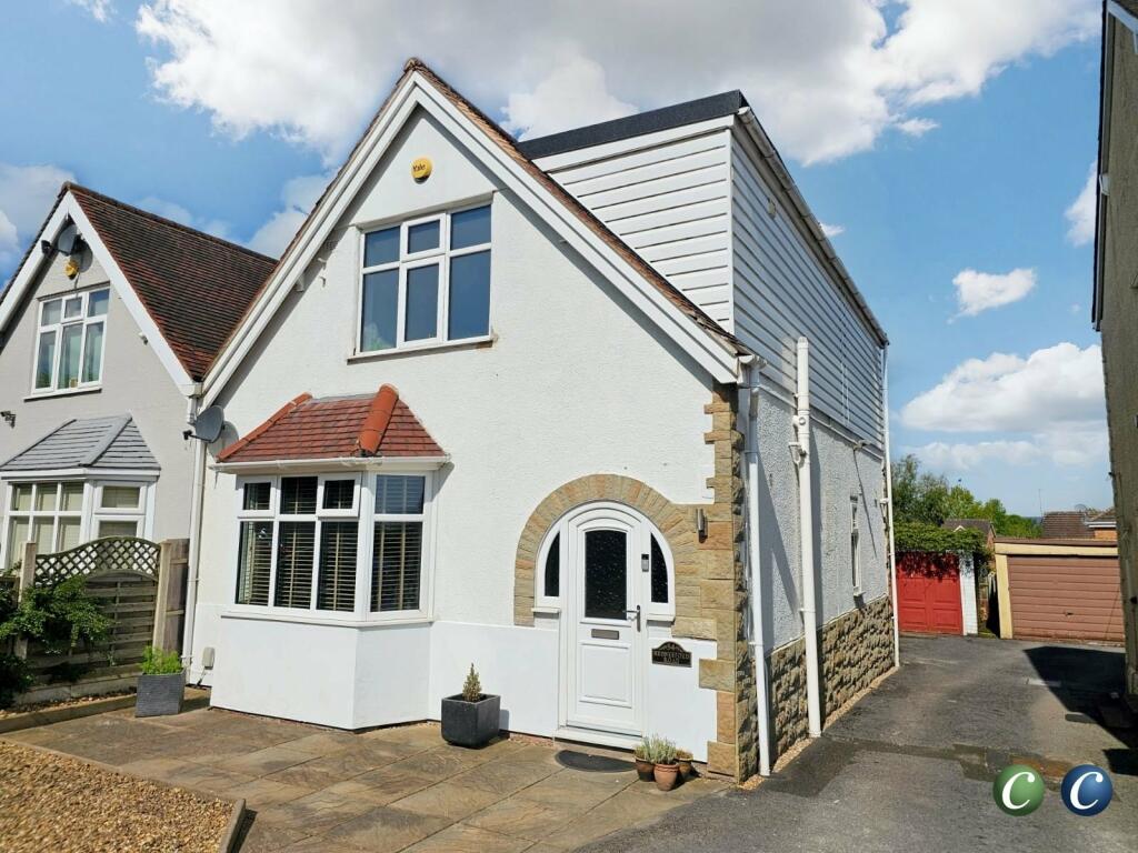 3 bedroom semidetached house for sale in Hednesford Road, Rugeley