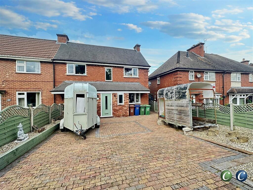 5 bedroom semidetached house for sale in Burnthill Lane, Rugeley, WS15