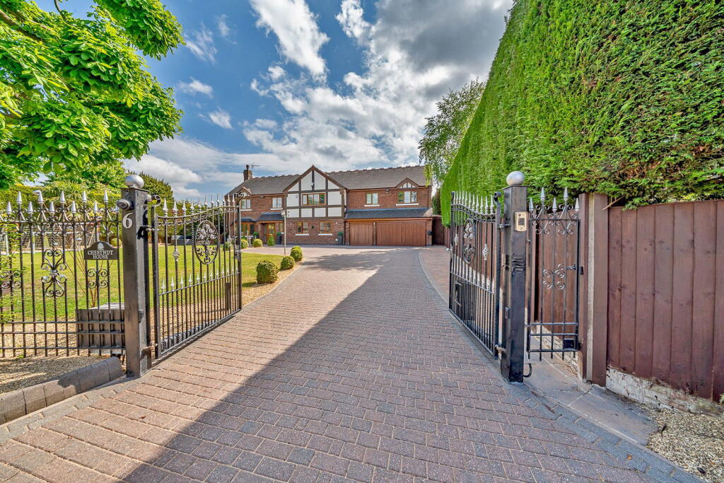 Main image of property: Shephard Close, Great Haywood, Stafford, ST18 0FN