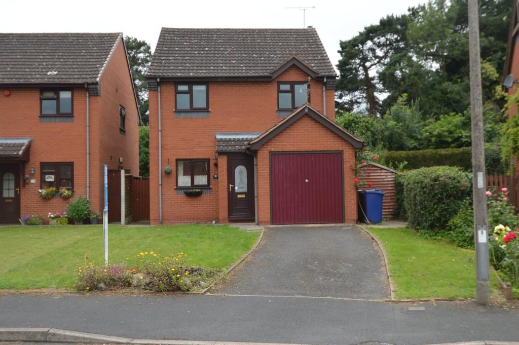 4 bedroom detached house for sale in Millington Street, Rugeley, WS15