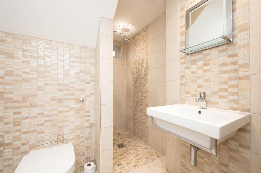 Additional property image - Maplefield, Park Street, St. Albans, Hertfordshire