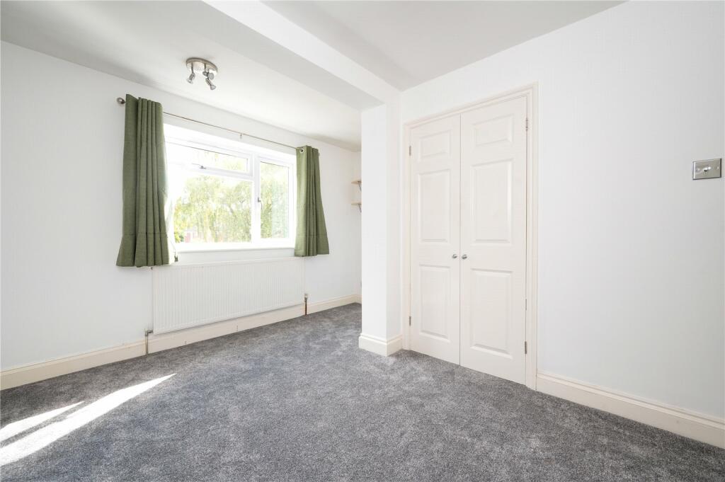 Additional property image - Maplefield, Park Street, St. Albans, Hertfordshire