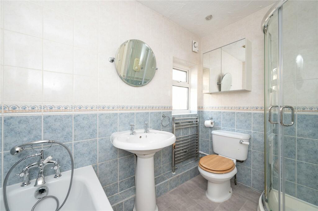 Additional property image - Maplefield, Park Street, St. Albans, Hertfordshire