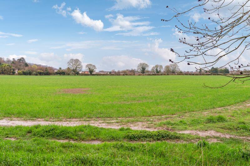 Studio flat for sale in Hellyer Way, Bourne End, SL8