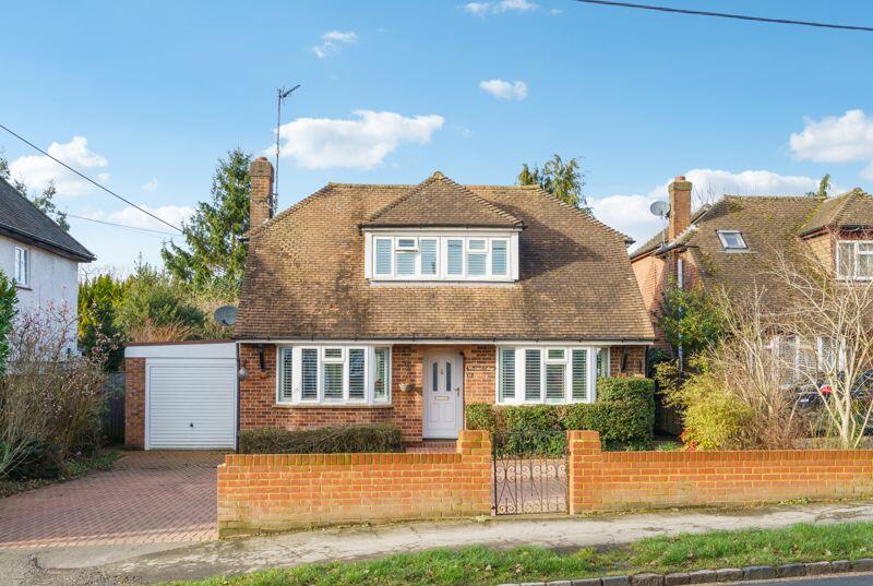 3 bedroom detached house for sale in Blind Lane, Bourne End, SL8