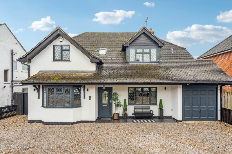 4 bedroom detached house for sale in Bernards Way, Flackwell Heath, HP10