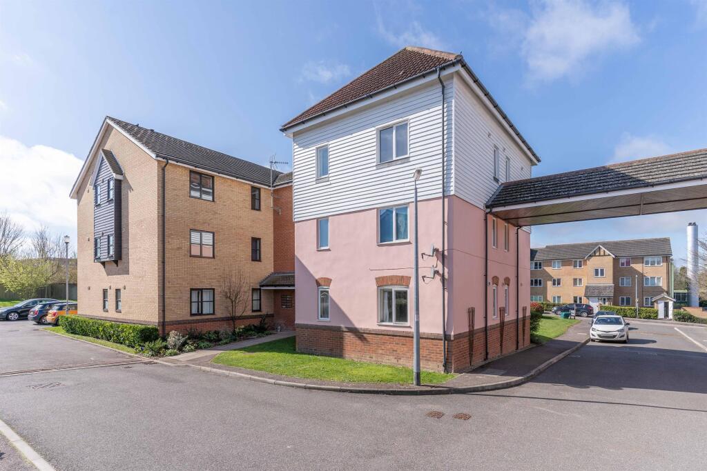 Main image of property: Horn Book, Saffron Walden, Essex, CB11