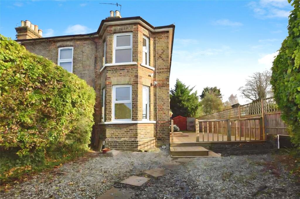 Main image of property: London Road, Bishop's Stortford, Hertfordshire, CM23