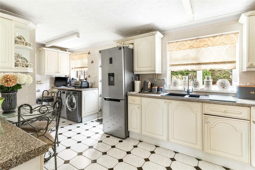 Additional property image - Woodland Road, Sawston, Cambridgeshire, CB22