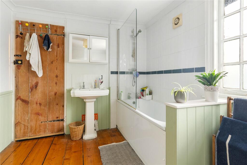Additional image 10 of Alpha Place, Saffron Walden, Essex, CB11