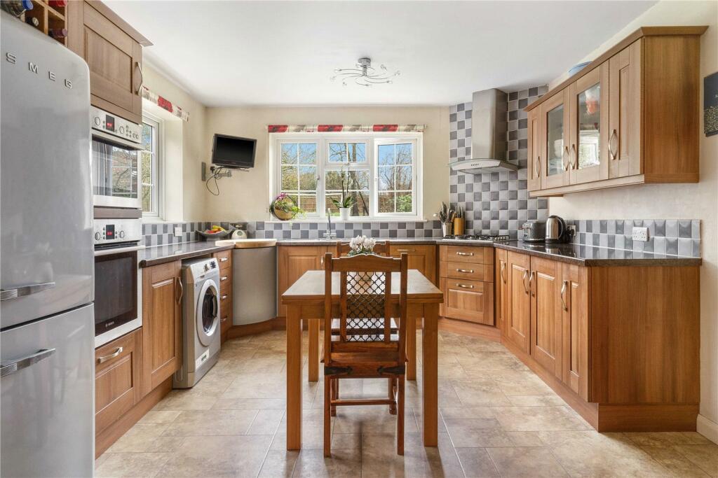 Additional property image - Radwinter Road, Saffron Walden, Essex, CB11