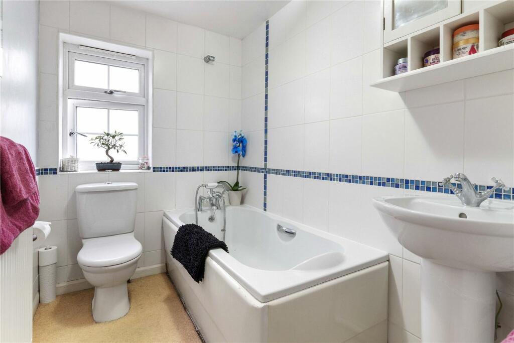 Additional property image - Radwinter Road, Saffron Walden, Essex, CB11