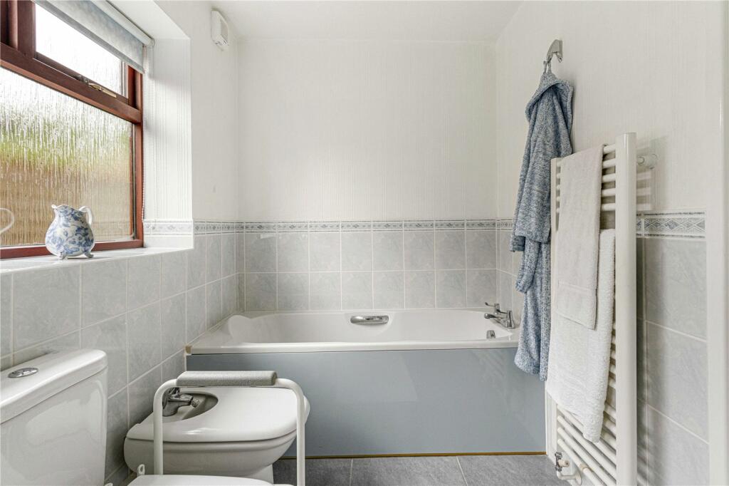 Additional property image - Blacklands Close, Saffron Walden, Essex, CB11