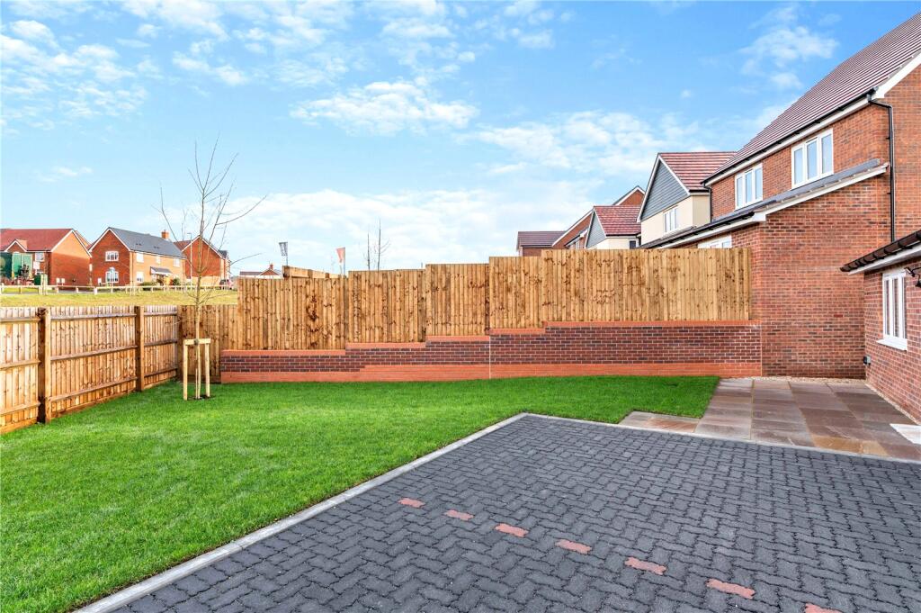 Additional property image - Saffron Hill, Thaxted Road, Saffron Walden, Essex, CB10
