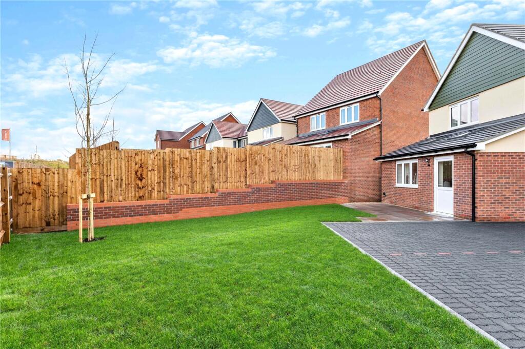 Additional property image - Saffron Hill, Thaxted Road, Saffron Walden, Essex, CB10