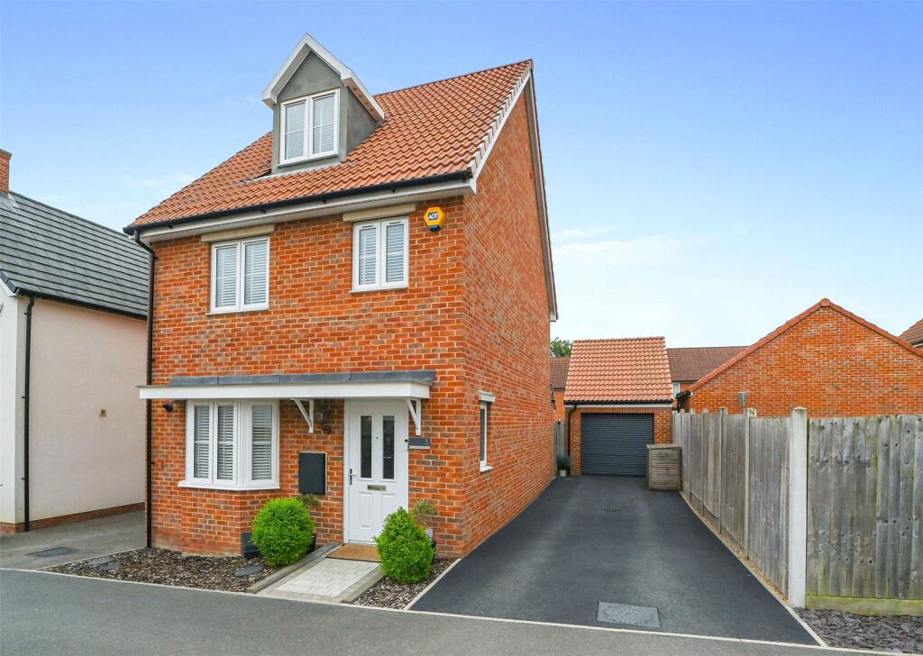 4 bedroom detached house