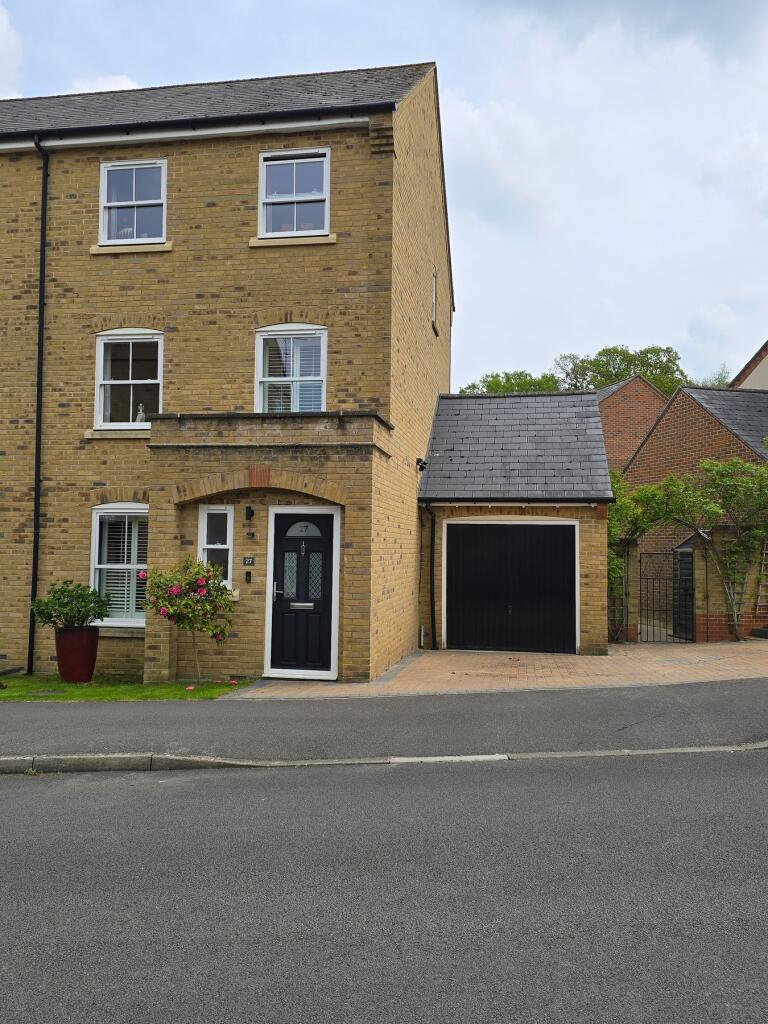 Main image of property: Avington Way, Sherfield-on-Loddon, Hook, RG27