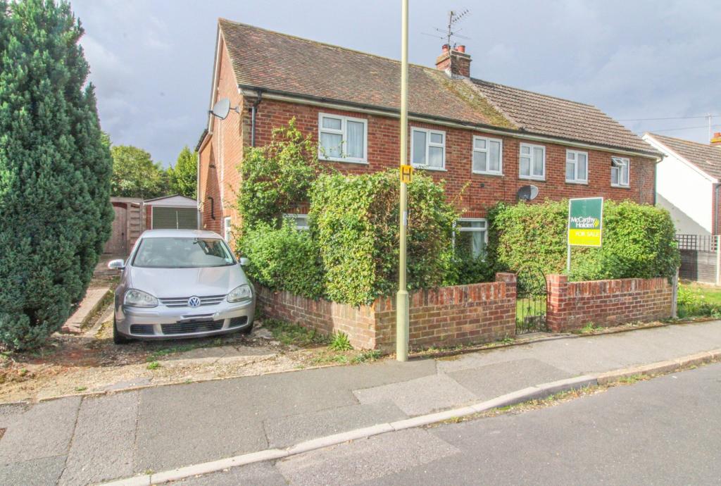 4 bedroom semidetached house for sale in Recreation Road, Odiham, Hook