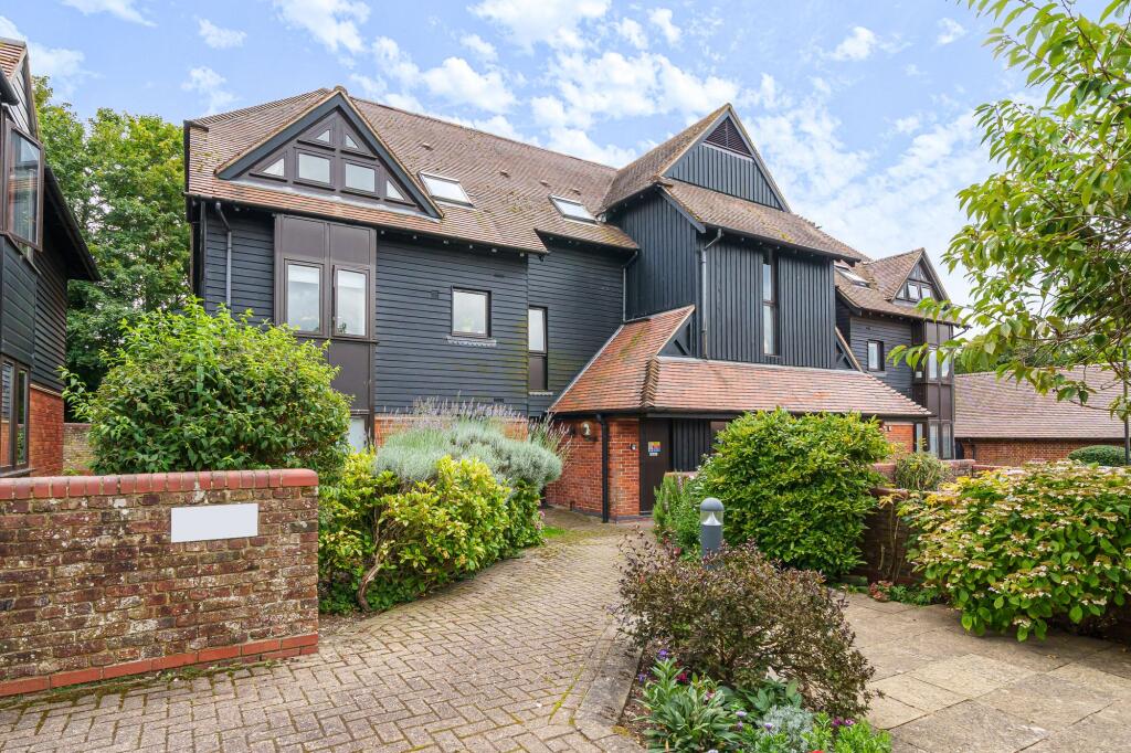 Main image of property: Palace Gate, Odiham, RG29