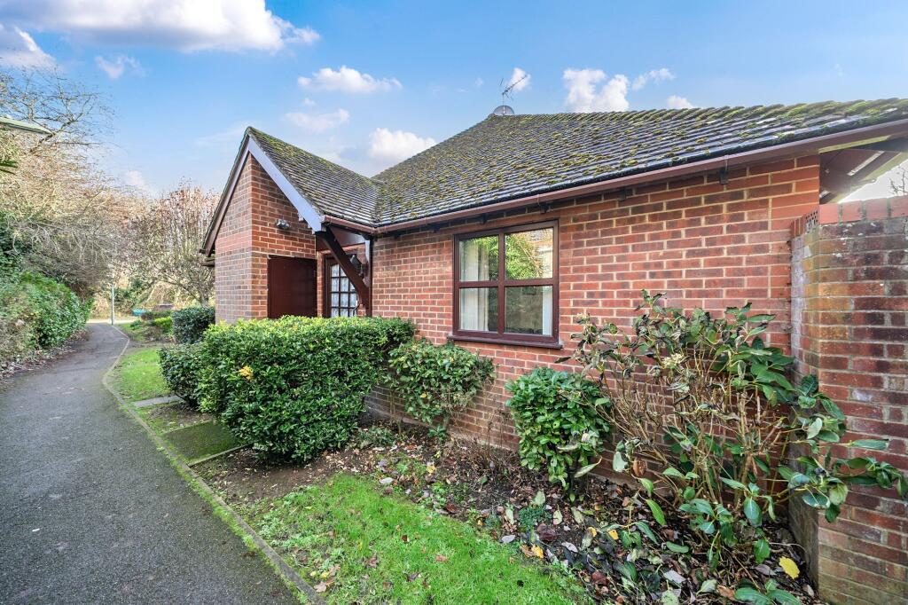 Main image of property: Farm View Drive, Chineham, RG24