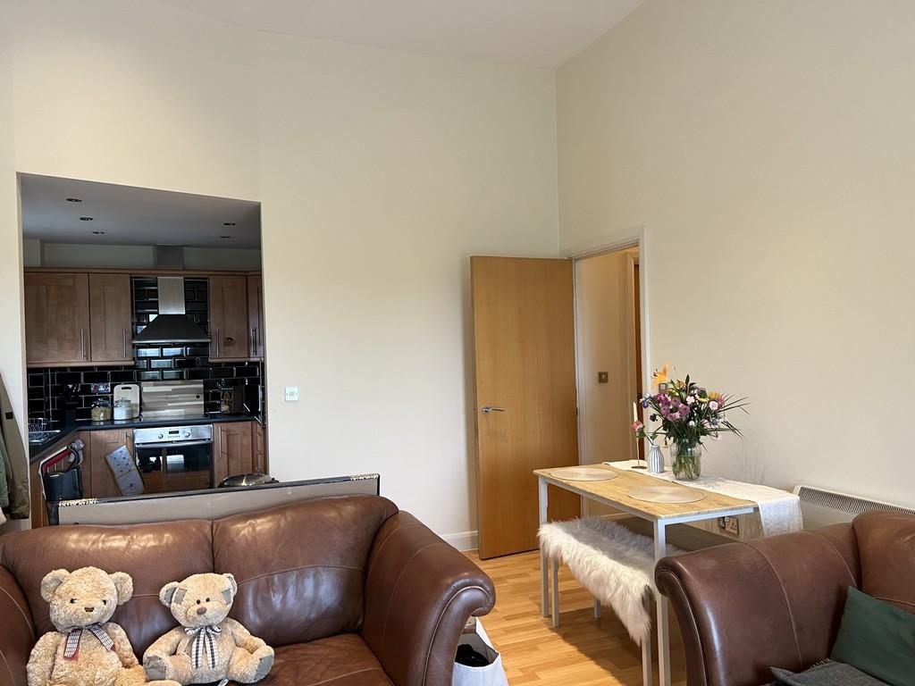 2 bedroom apartment for sale in Holywell Heights, Sheffield, South
