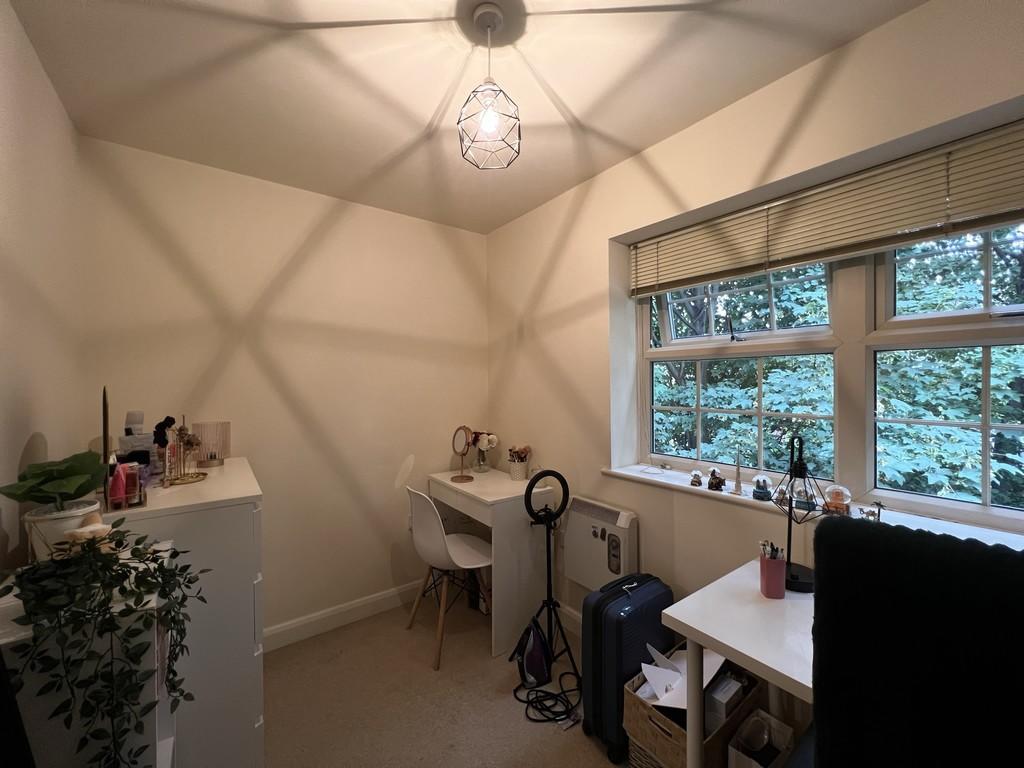 2 bedroom apartment for sale in Holywell Heights, Sheffield, South