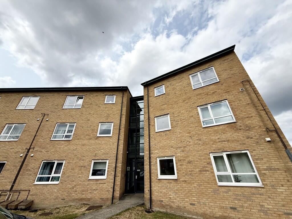 Main image of property: Park Grange Mount, Norfolk Park