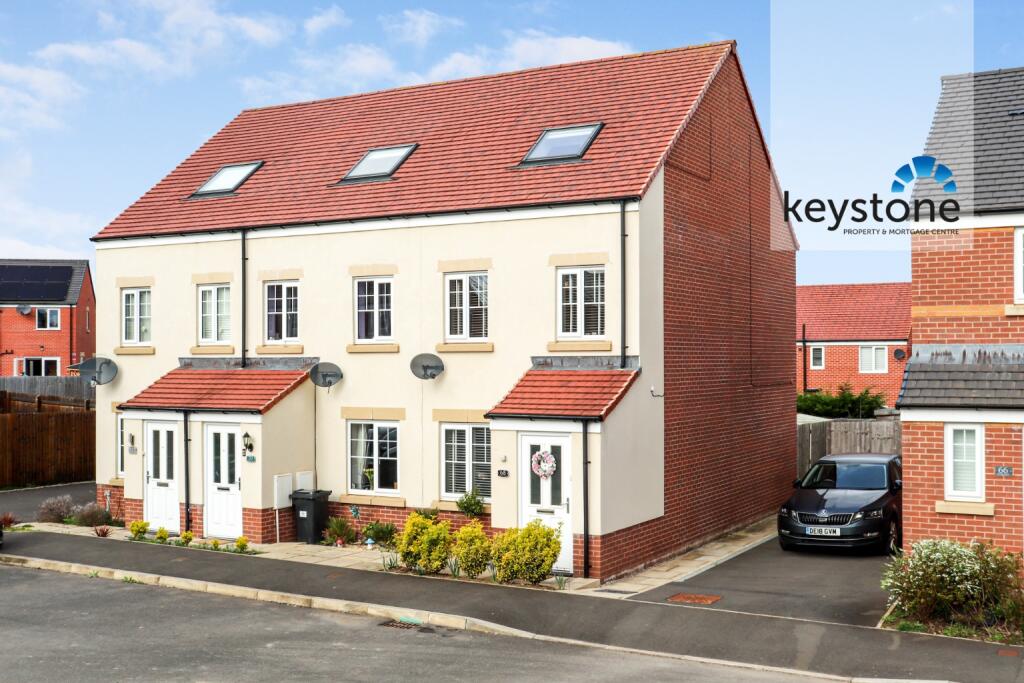 3 bedroom end of terrace house for sale in Ffordd Piran, Oakenholt