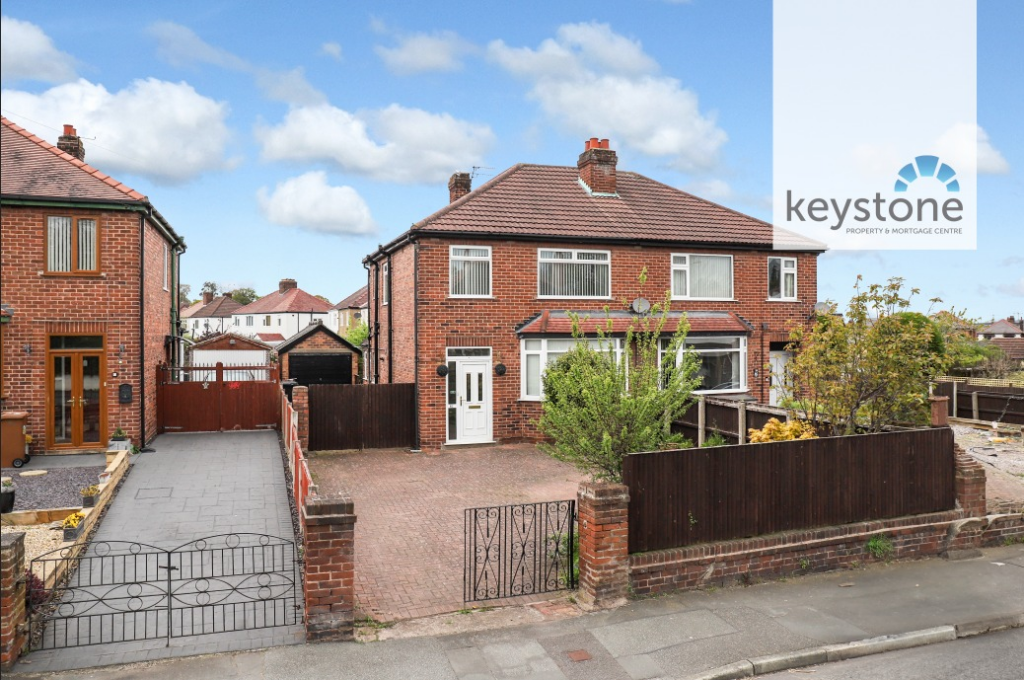 3 bedroom semidetached house for sale in Wepre Park, Connah's Quay, Deeside, Flintshire, CH5