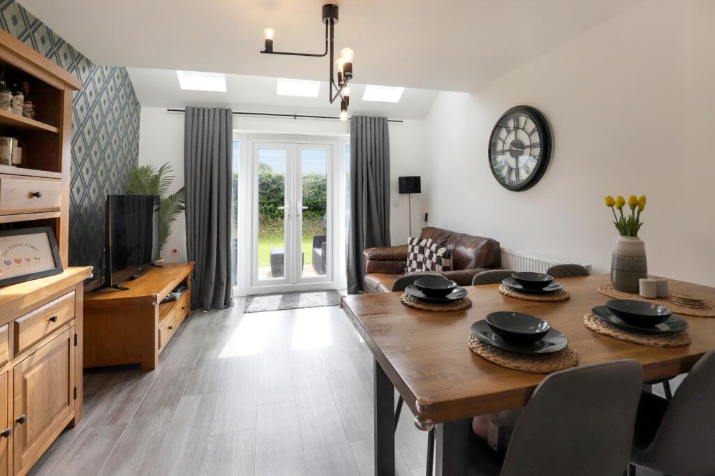 Additional property image - Llys Cadfan, Oakenholt, Flint, Flintshire, CH6 5WF