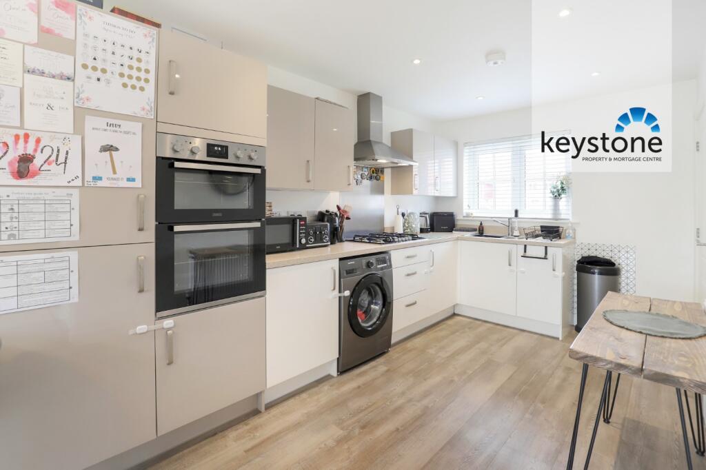 Additional property image - Llys Cadfan, Oakenholt, Flint, Flintshire, CH6 5WF