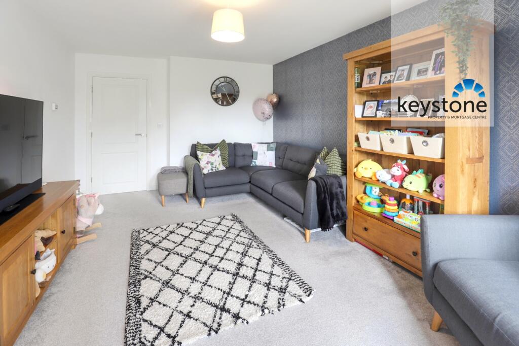 Additional property image - Llys Cadfan, Oakenholt, Flint, Flintshire, CH6 5WF