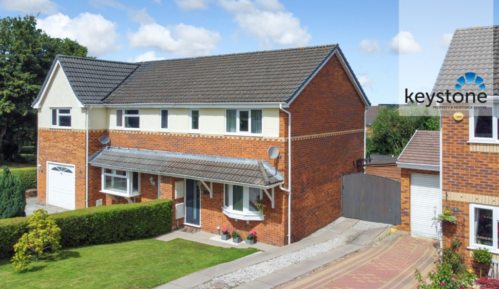 Main image of property: Taynton Close, Connah's Quay, Deeside, Flintshire, CH5 4RT